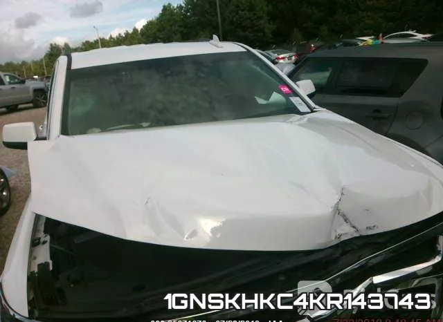 1GNSKHKC4KR143743_5.webp