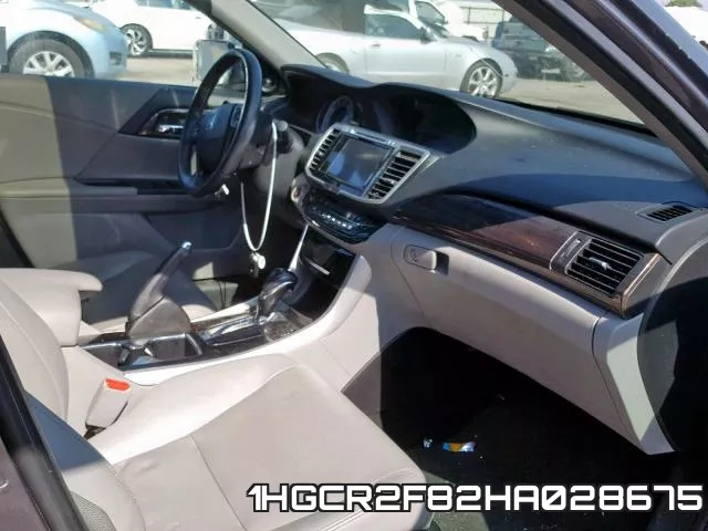 1HGCR2F82HA028675_5.webp