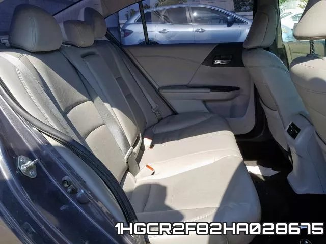 1HGCR2F82HA028675_6.webp