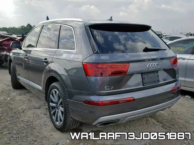 WA1LAAF73JD051887_3.webp