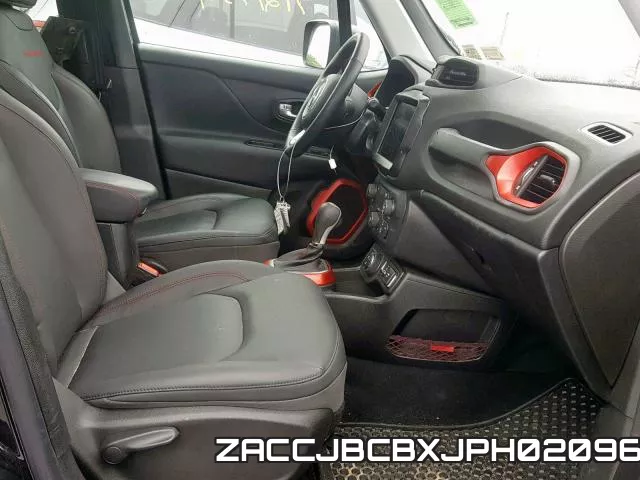 ZACCJBCBXJPH02096_5.webp