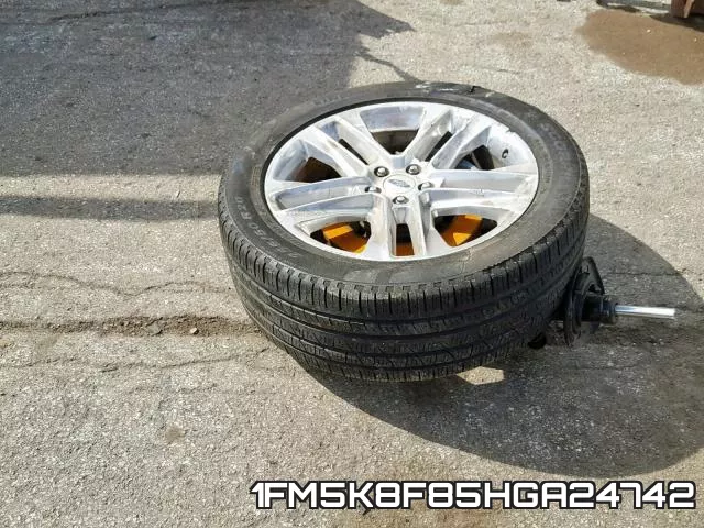 1FM5K8F85HGA24742_9.webp