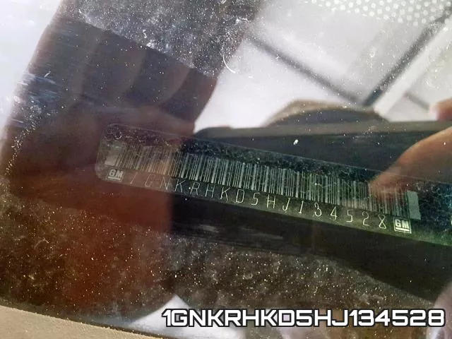 1GNKRHKD5HJ134528_10.webp