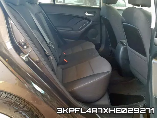 3KPFL4A7XHE029271_6.webp