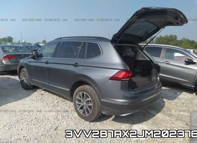 3VV2B7AX2JM202376_3.webp