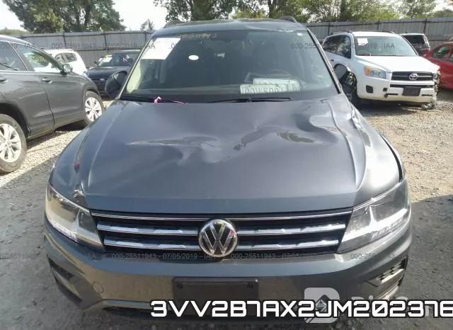 3VV2B7AX2JM202376_6.webp