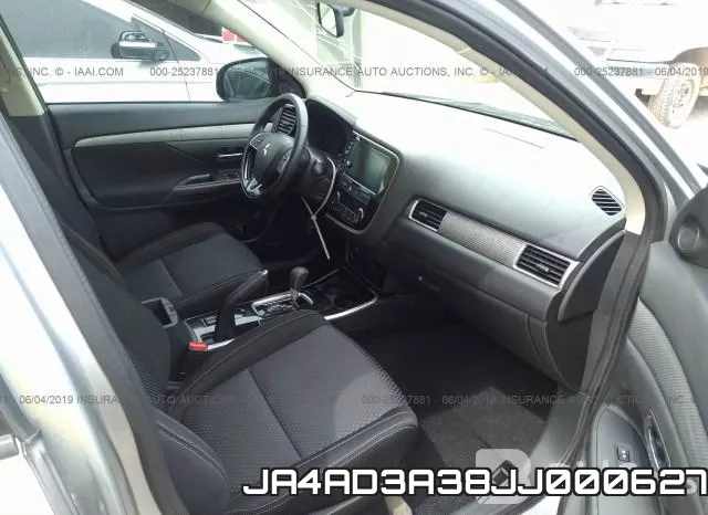 JA4AD3A38JJ000627