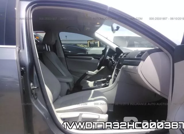 1VWDT7A32HC000387_5.webp