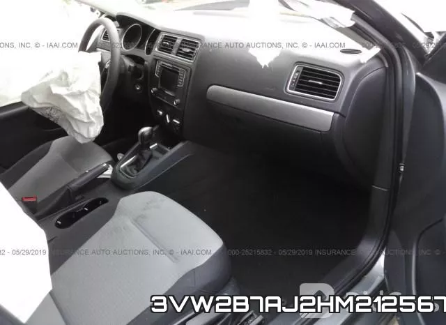 3VW2B7AJ2HM212567
