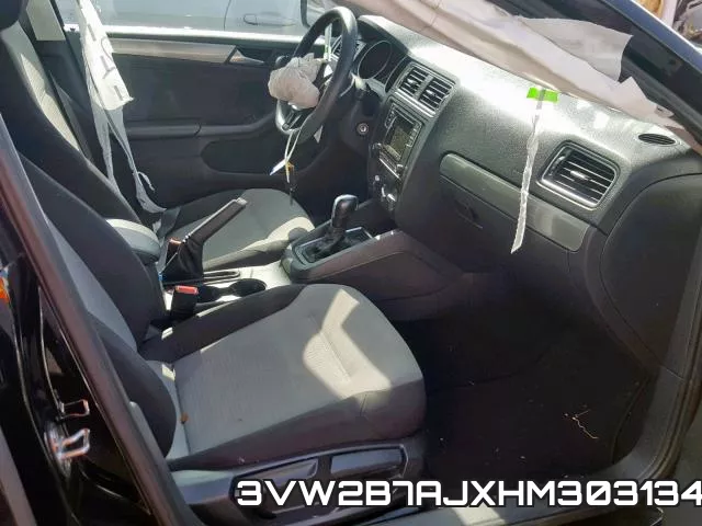 3VW2B7AJXHM303134_5.webp
