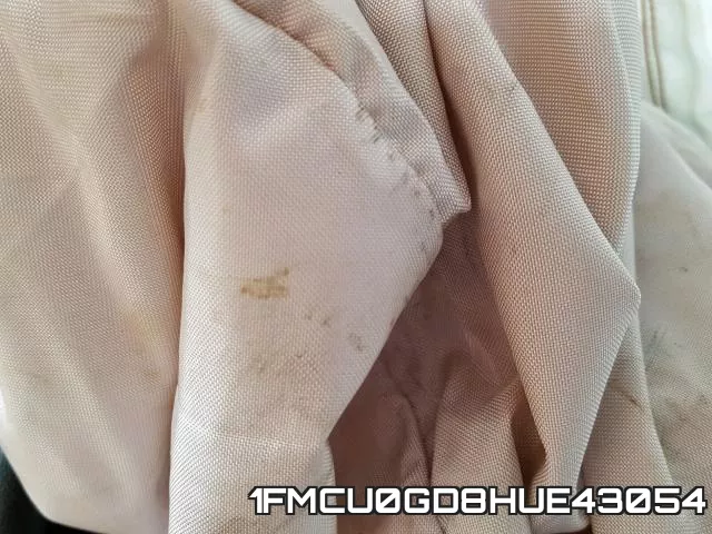 1FMCU0GD8HUE43054_9.webp