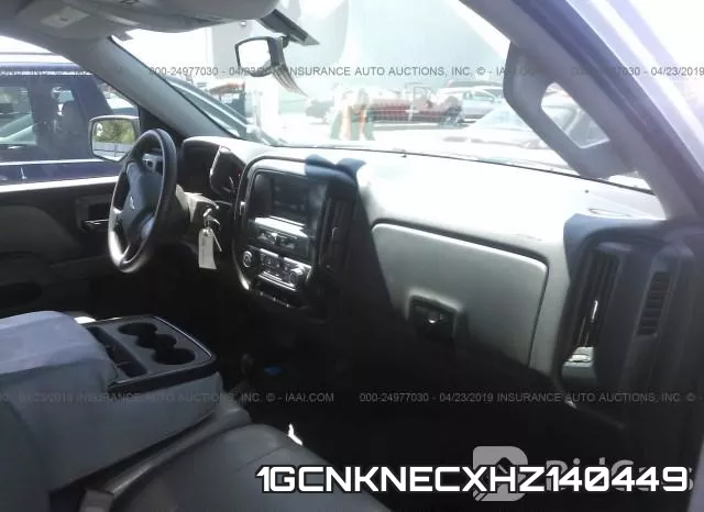 1GCNKNECXHZ140449_5.webp