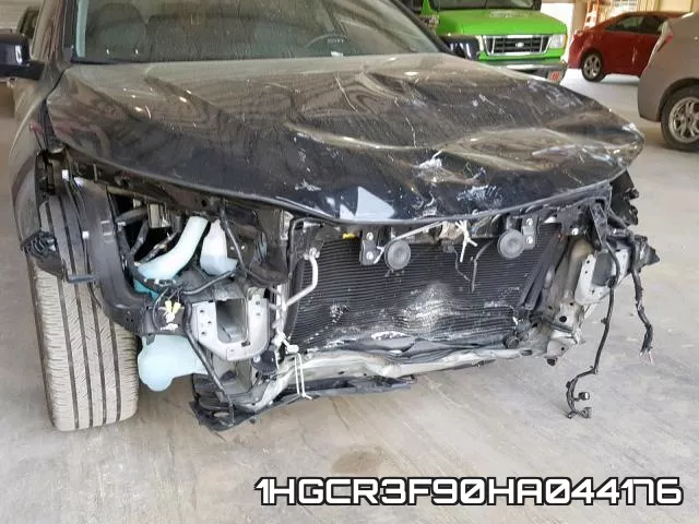 1HGCR3F90HA044176_9.webp