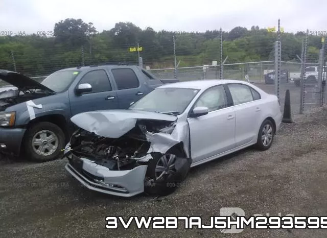3VW2B7AJ5HM293595_2.webp