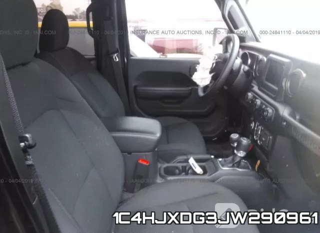 1C4HJXDG3JW290961_5.webp