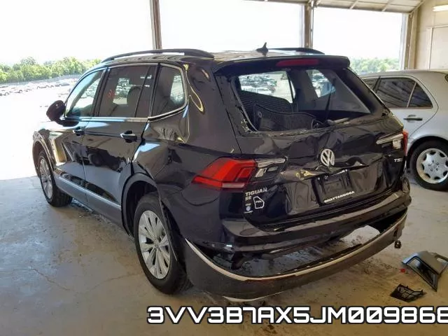 3VV3B7AX5JM009868_3.webp