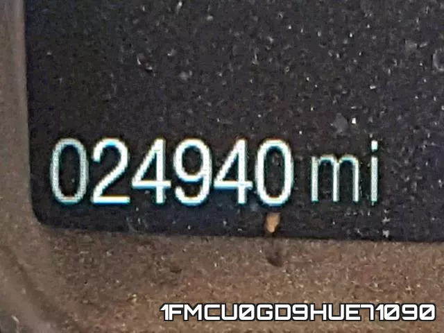 1FMCU0GD9HUE71090_8.webp