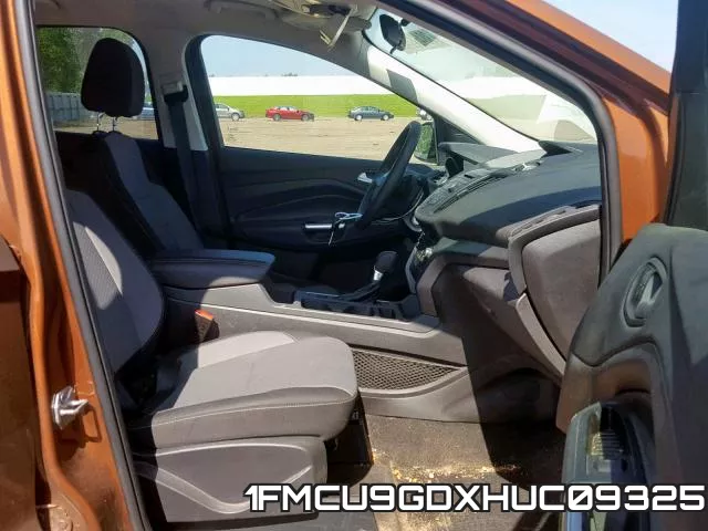 1FMCU9GDXHUC09325_5.webp