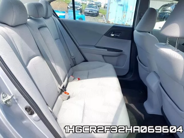 1HGCR2F32HA069604_6.webp