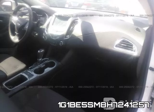 1G1BE5SM8H7241257_5.webp