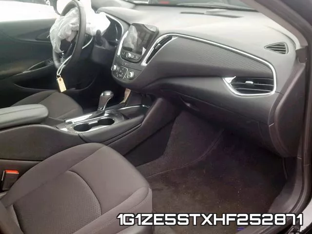 1G1ZE5STXHF252871_5.webp