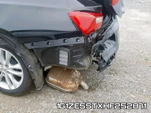 1G1ZE5STXHF252871_9.webp