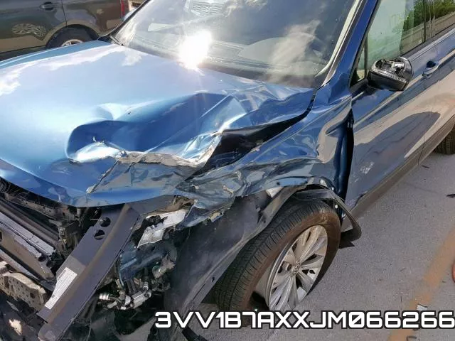 3VV1B7AXXJM066266_9.webp
