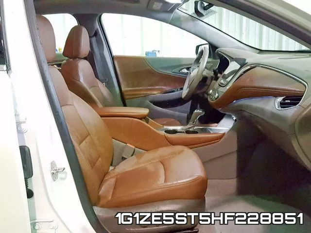 1G1ZE5ST5HF228851_5.webp