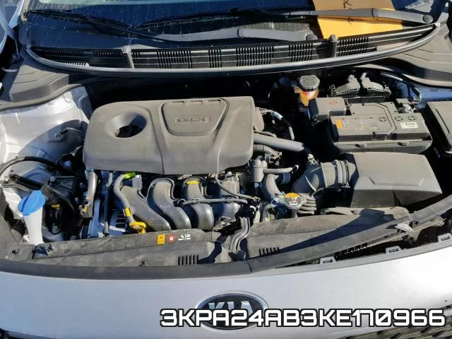 3KPA24AB3KE170966_7.webp