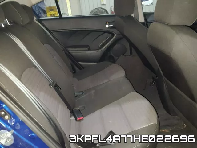 3KPFL4A77HE022696_6.webp