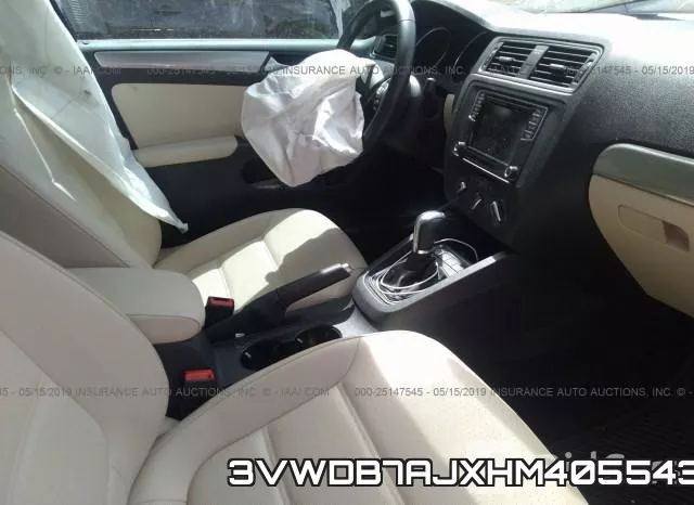 3VWDB7AJXHM405543_5.webp