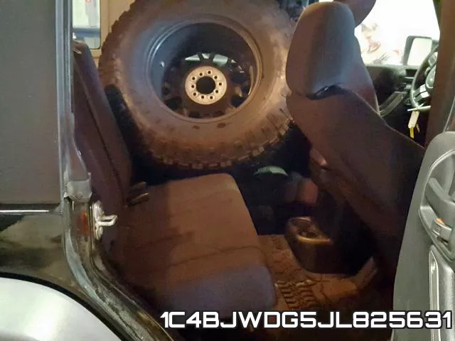 1C4BJWDG5JL825631_6.webp