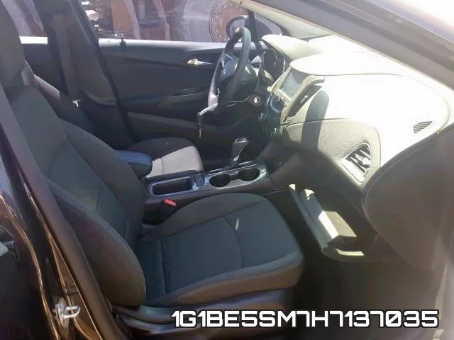 1G1BE5SM7H7137035_5.webp
