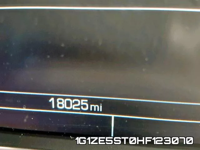 1G1ZE5ST0HF123070