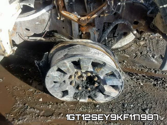 1GT12SEY9KF117987_10.webp