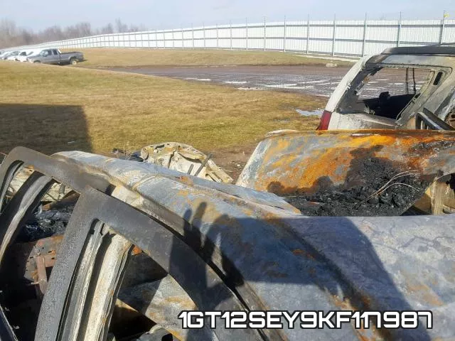 1GT12SEY9KF117987_9.webp