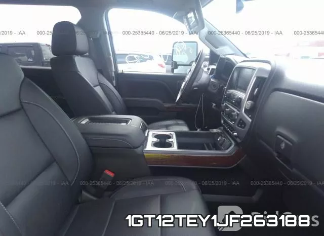 1GT12TEY1JF263188_5.webp