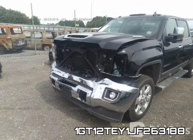 1GT12TEY1JF263188_6.webp
