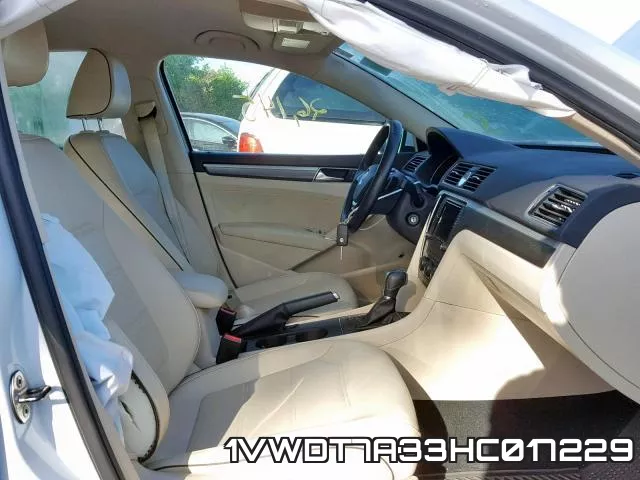 1VWDT7A33HC017229_5.webp