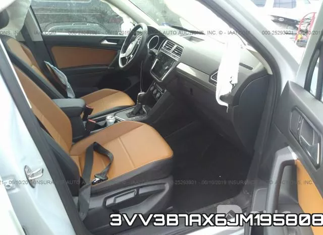 3VV3B7AX6JM195808_5.webp
