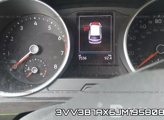 3VV3B7AX6JM195808_7.webp
