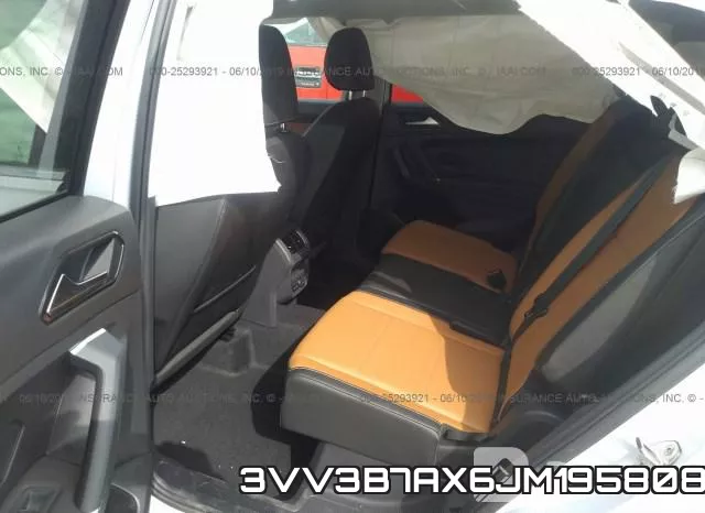 3VV3B7AX6JM195808_8.webp
