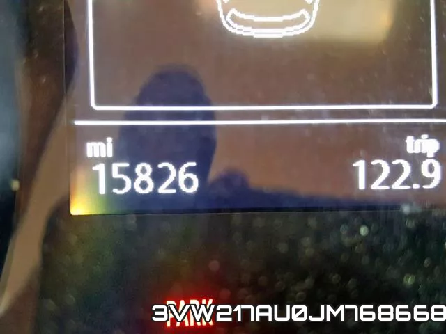 3VW217AU0JM768668_8.webp