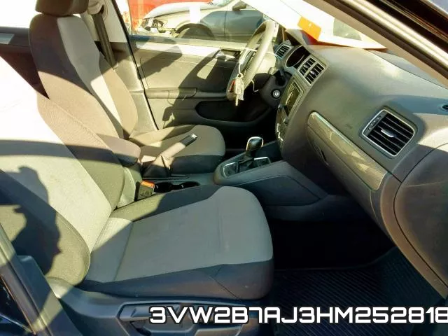 3VW2B7AJ3HM252818_5.webp