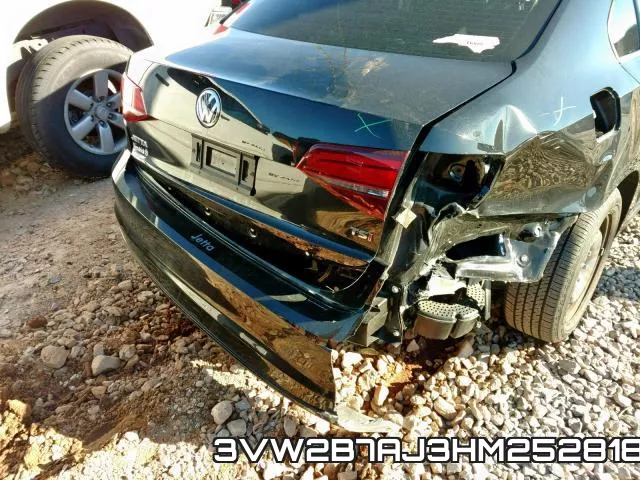 3VW2B7AJ3HM252818_9.webp