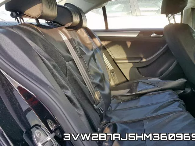 3VW2B7AJ5HM360969_6.webp
