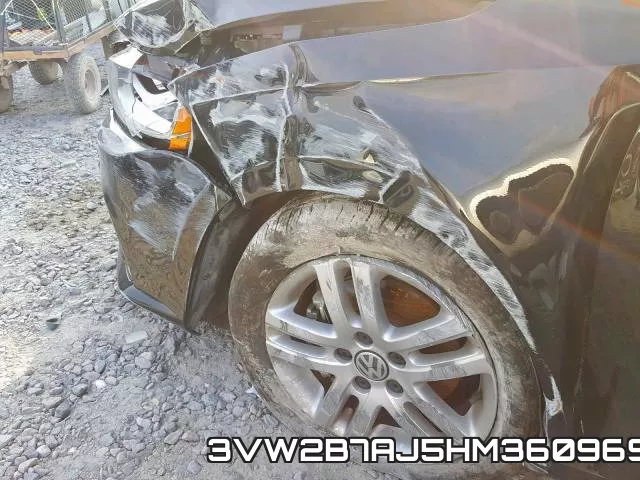 3VW2B7AJ5HM360969_9.webp