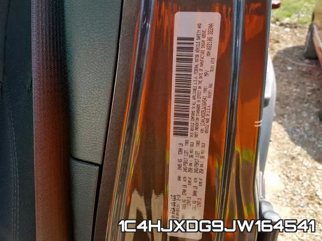 1C4HJXDG9JW164541_10.webp