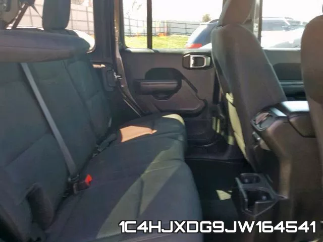 1C4HJXDG9JW164541_6.webp