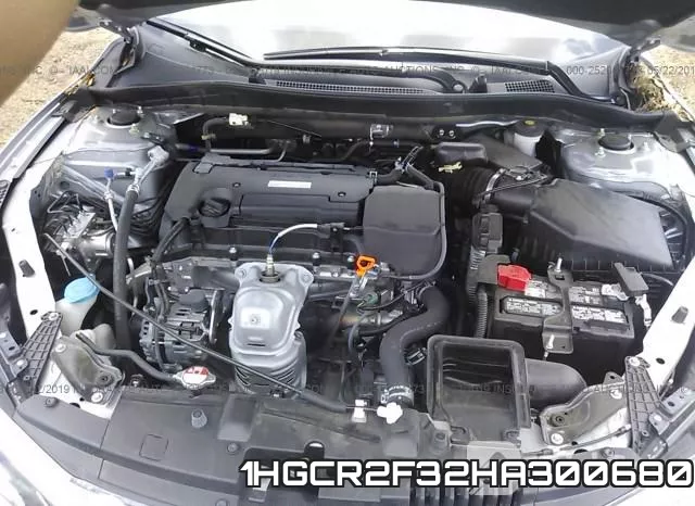 1HGCR2F32HA300680_10.webp
